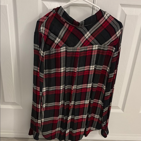 Cloth & Stone Red and Black Plaid Button Down Shirt - Picture 6 of 6